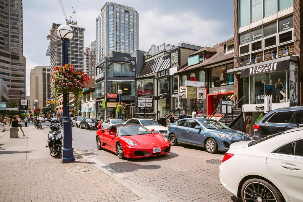 Premium 2Bdrm In Yorkville Toronto Exterior photo